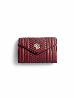 Badgley Mischka Burgundy Quilted Convertible Crossbody Clutch NWT‎